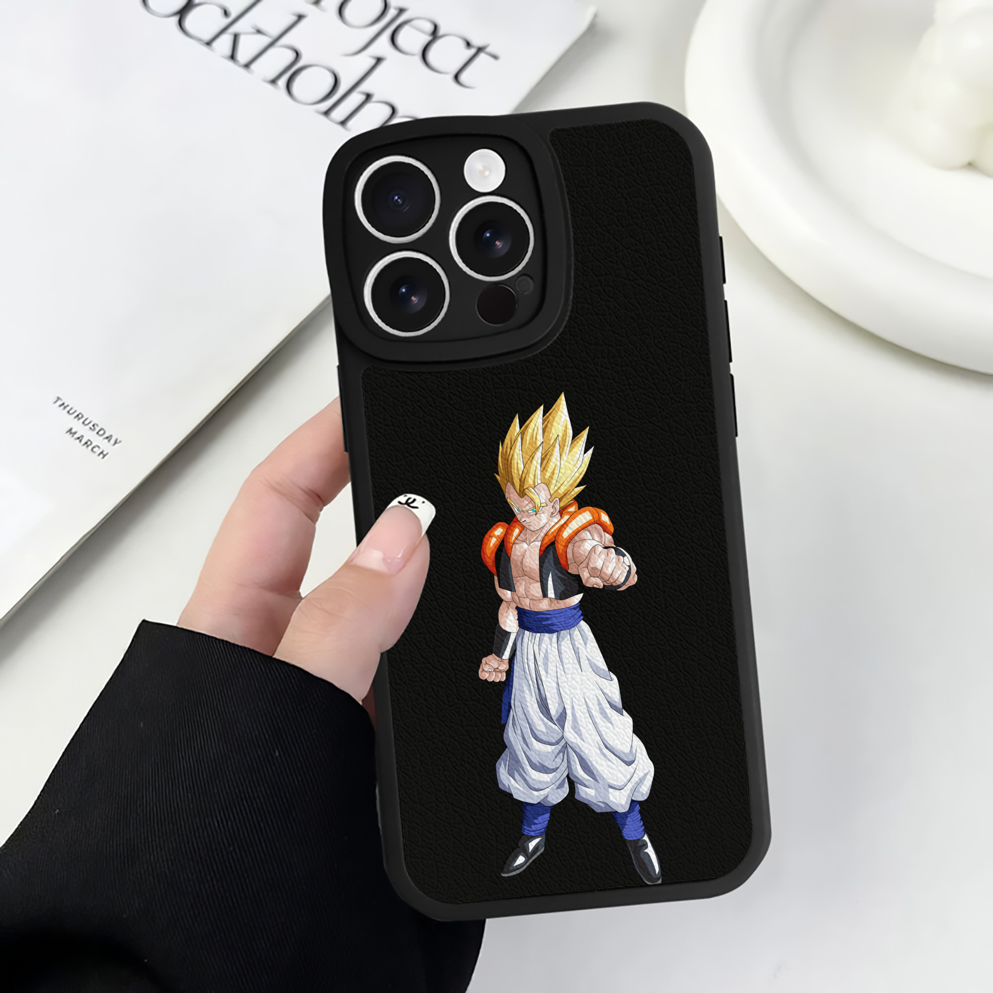 （画像用） ドラゴンボール ベジータ四世（Bejīta Yonsei）DRAGON BALL Vegeta IV 【iPhone 16シリーズ対応】シリコンスマホケース（レザー調） 材質：シリコン